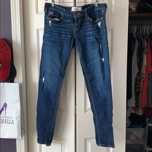 Hollister Distressed jeans 11R
